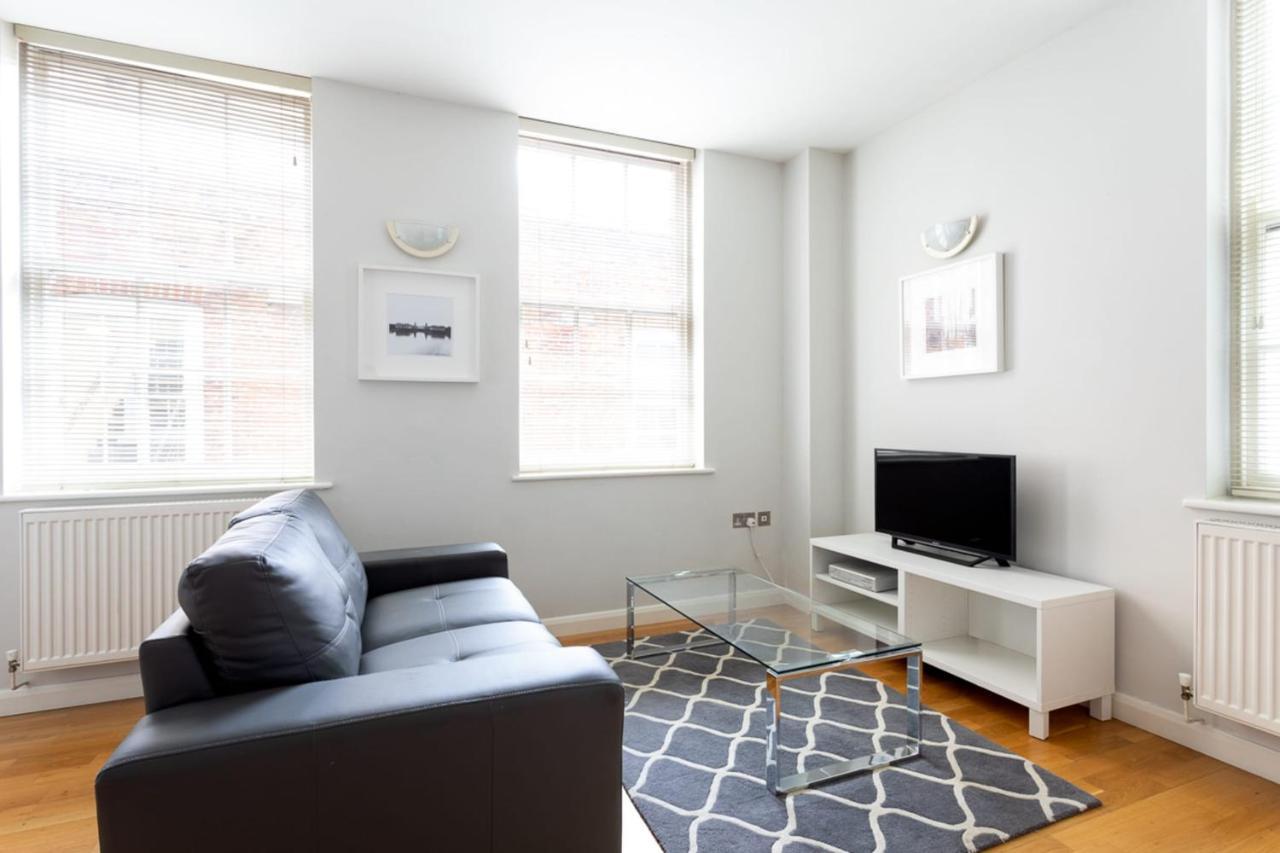 Groveland Court Apartment 1 Лондон Екстериор снимка