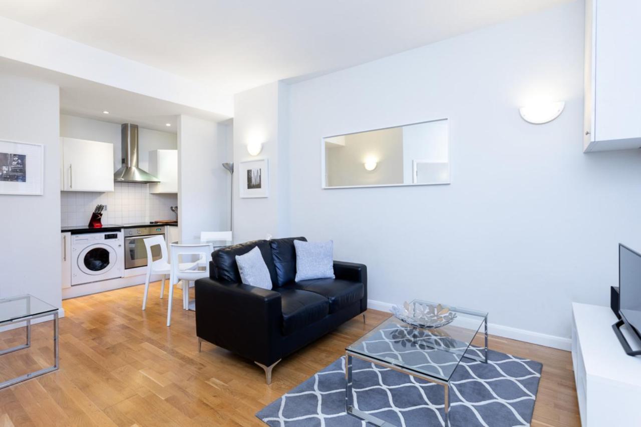 Groveland Court Apartment 1 Лондон Екстериор снимка