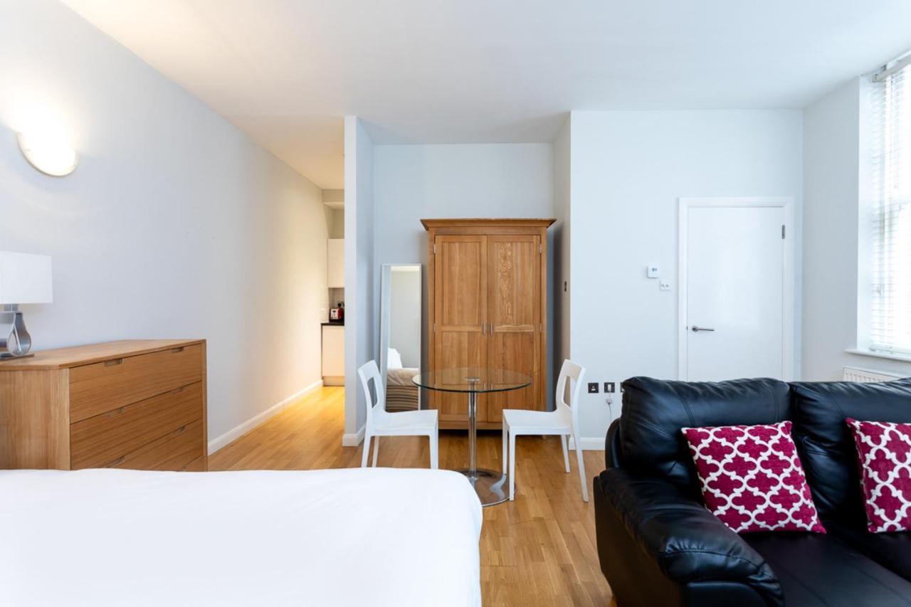 Groveland Court Apartment 1 Лондон Екстериор снимка