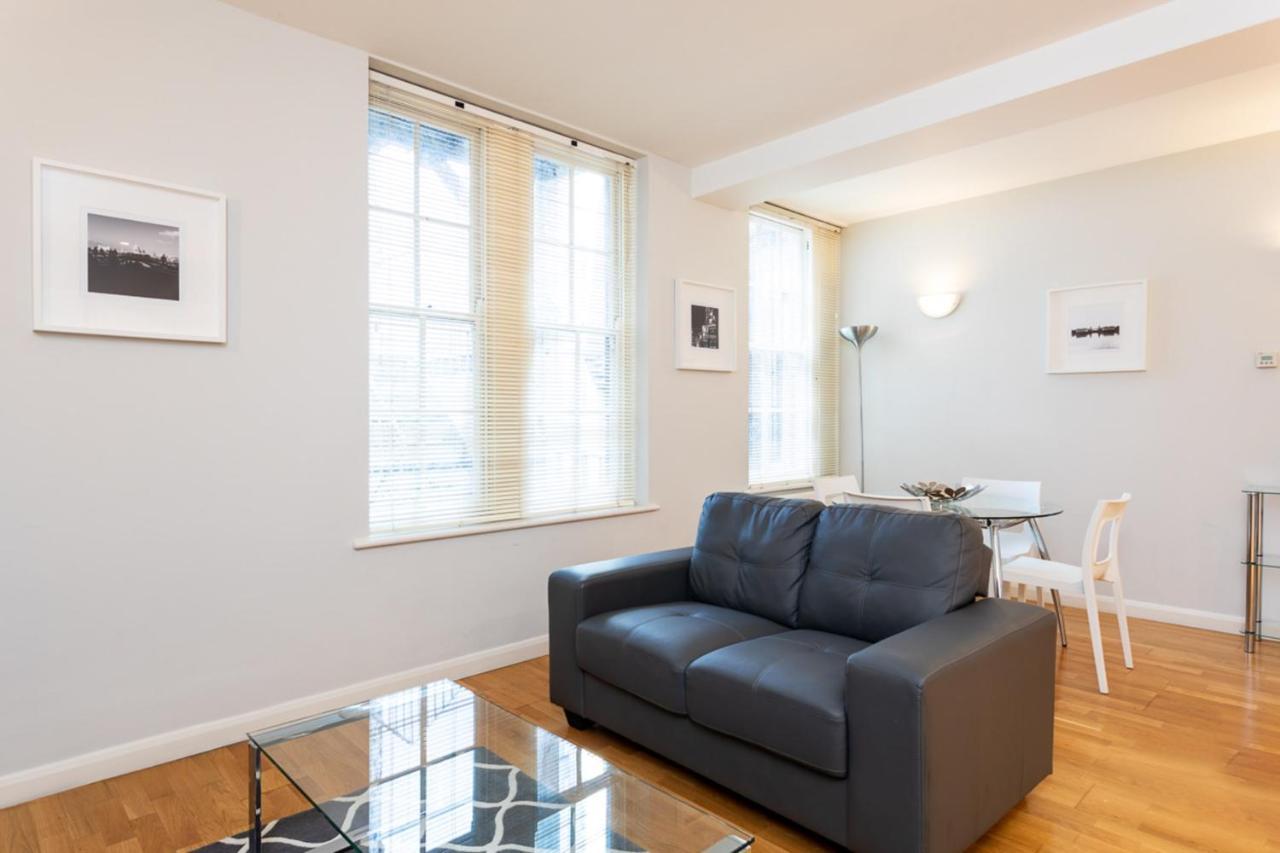 Groveland Court Apartment 1 Лондон Екстериор снимка