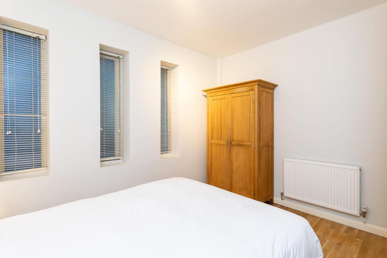 Groveland Court Apartment 1 Лондон Екстериор снимка