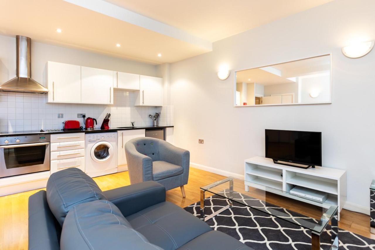 Groveland Court Apartment 1 Лондон Екстериор снимка