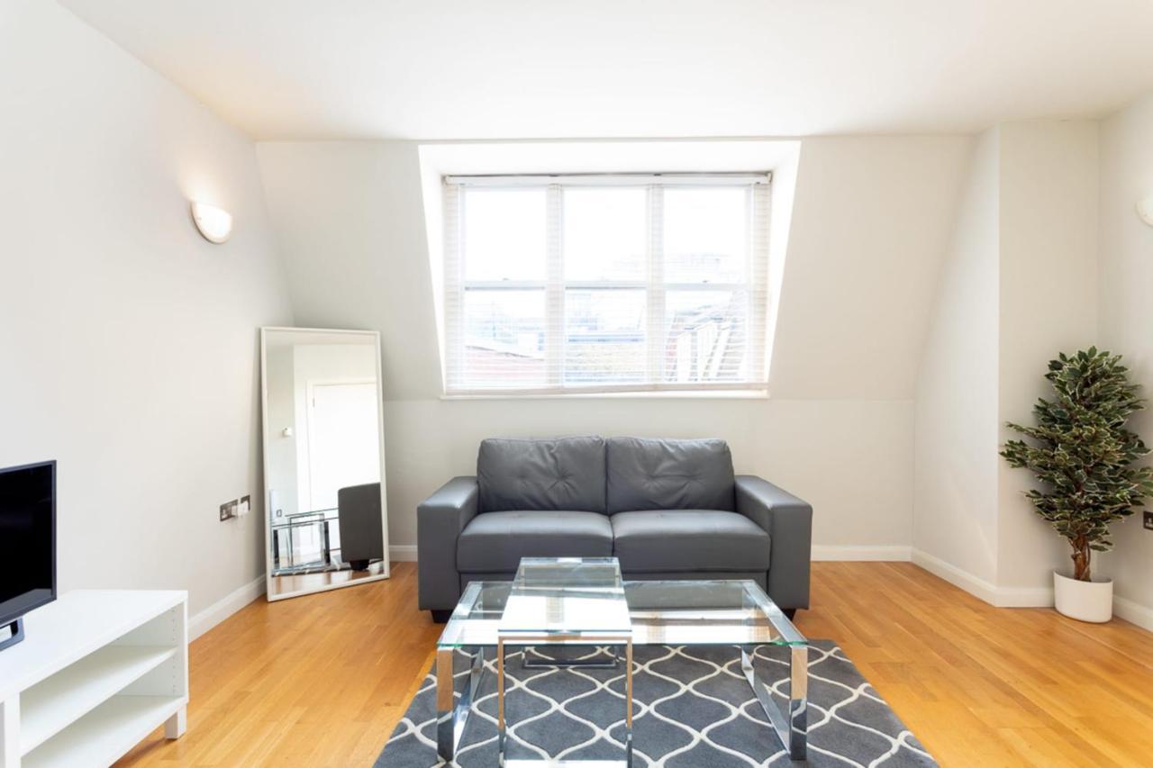 Groveland Court Apartment 1 Лондон Екстериор снимка